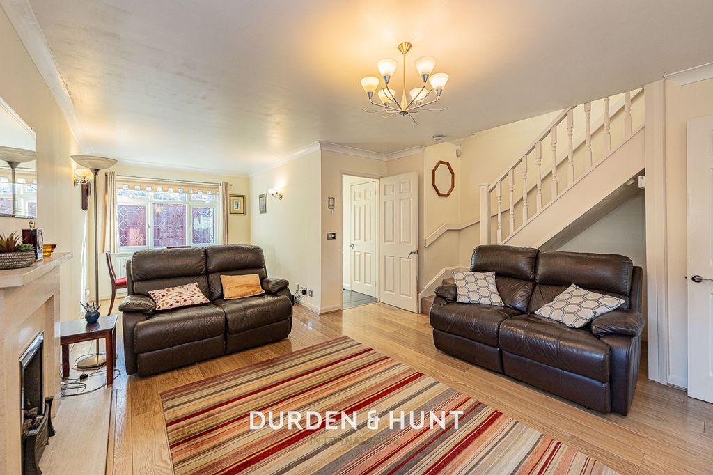 Property photo 3 of 31