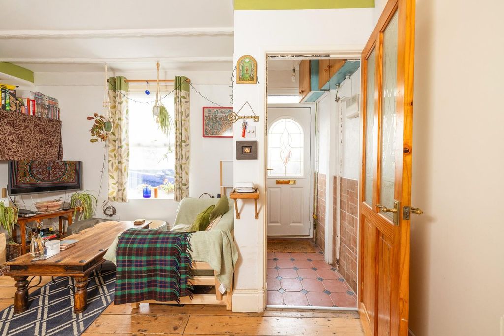 Property photo 1 of 32 Char0158.Jpg