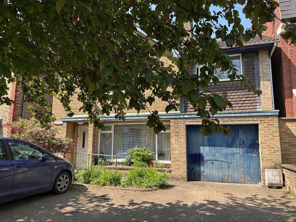 Property photo 1 of 3 Front 2.Jpg