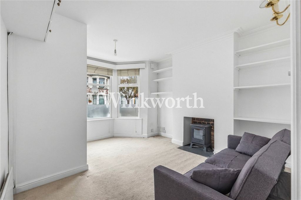 Property photo 2 of 17 Picture No. 27