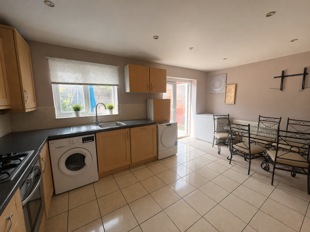 Property photo 2 of 32 Kitchen