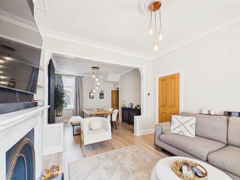Property photo 3 of 21 5169097
