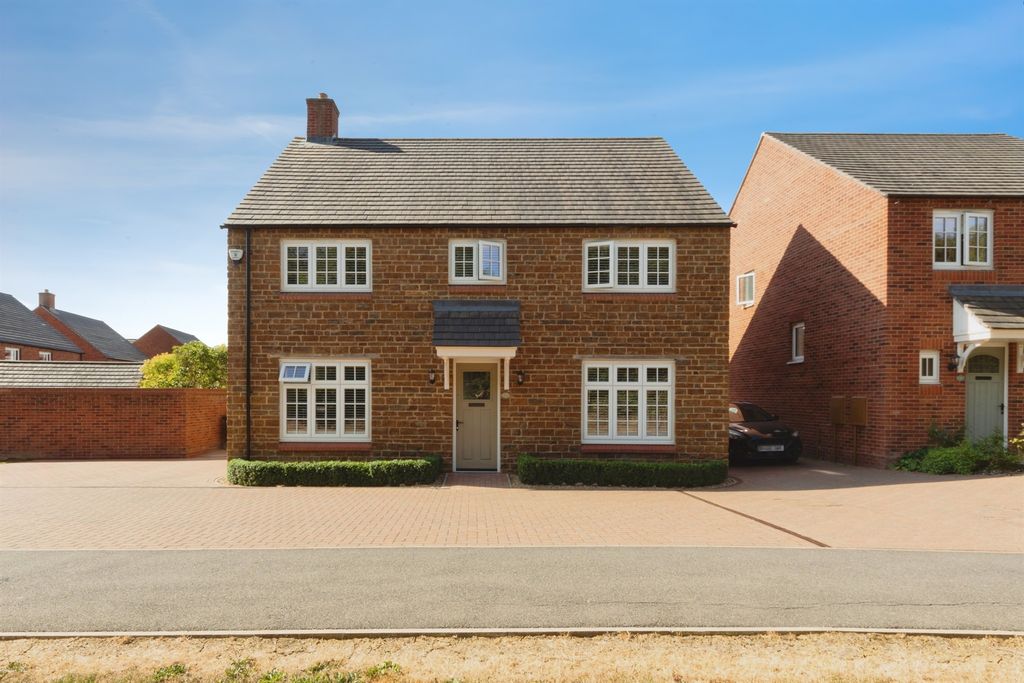 Property photo 1 of 23