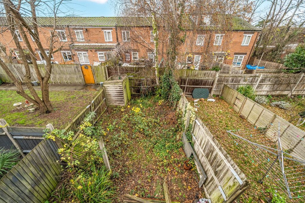 Property photo 3 of 22 Picture No. 15