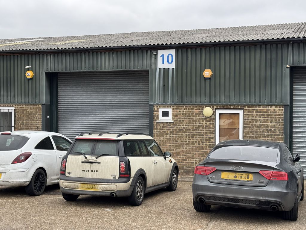 Property photo 2 of 3