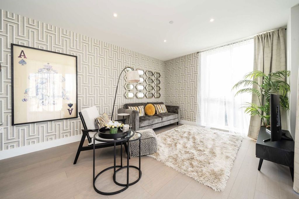 Property photo 1 of 5