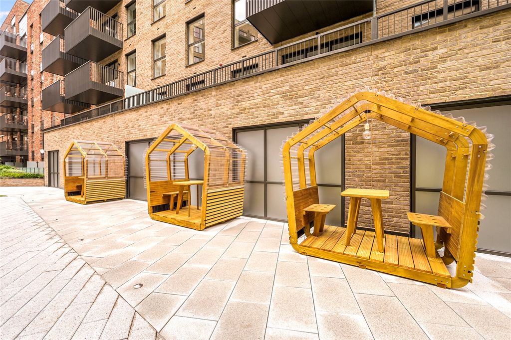 Property photo 3 of 24 Picture No. 20