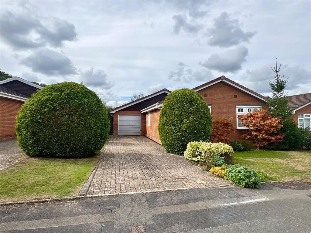 Property photo 1 of 17
