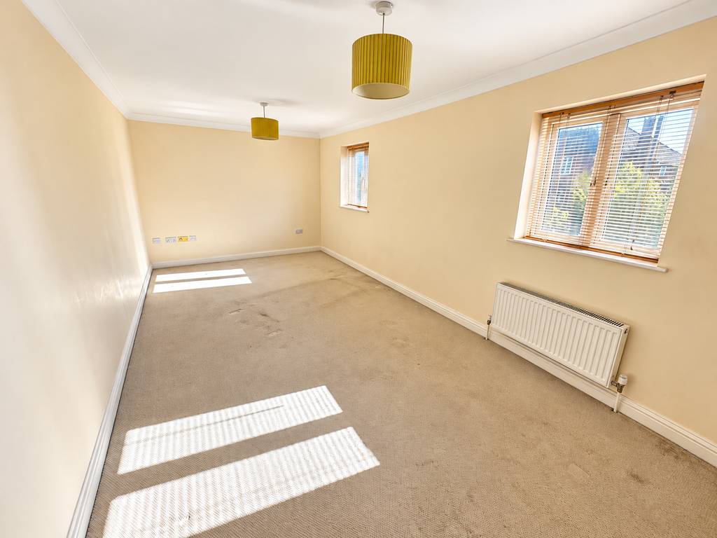 Property photo 3 of 12 Photo 8