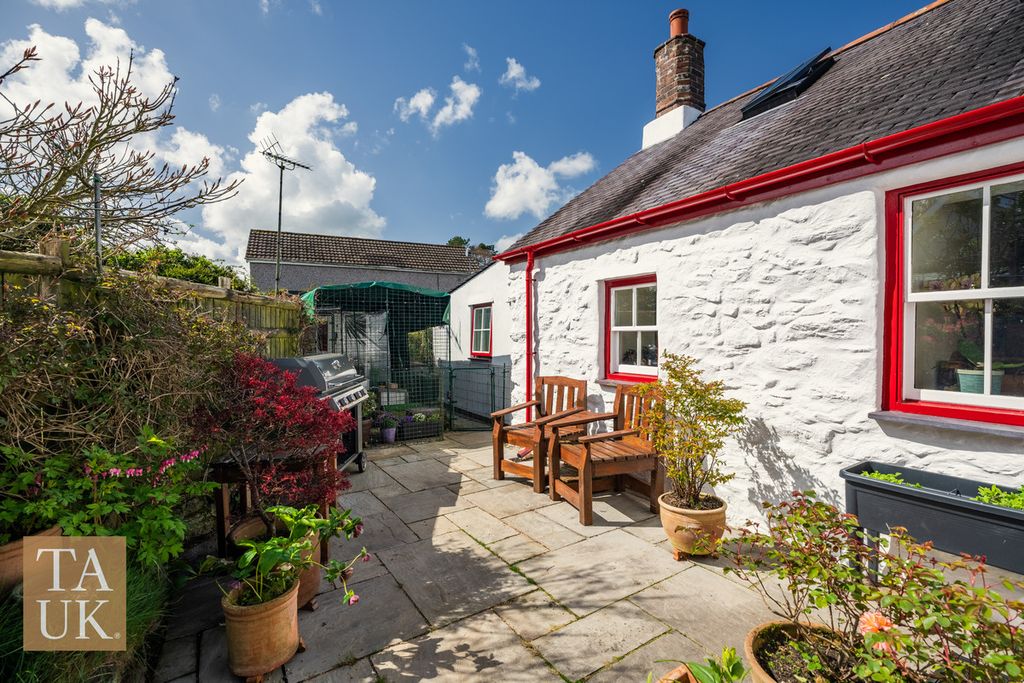 Additional image 5 of 2 bed cottage for saleLon Pant, Llanfairpwllgwyngyll LL61