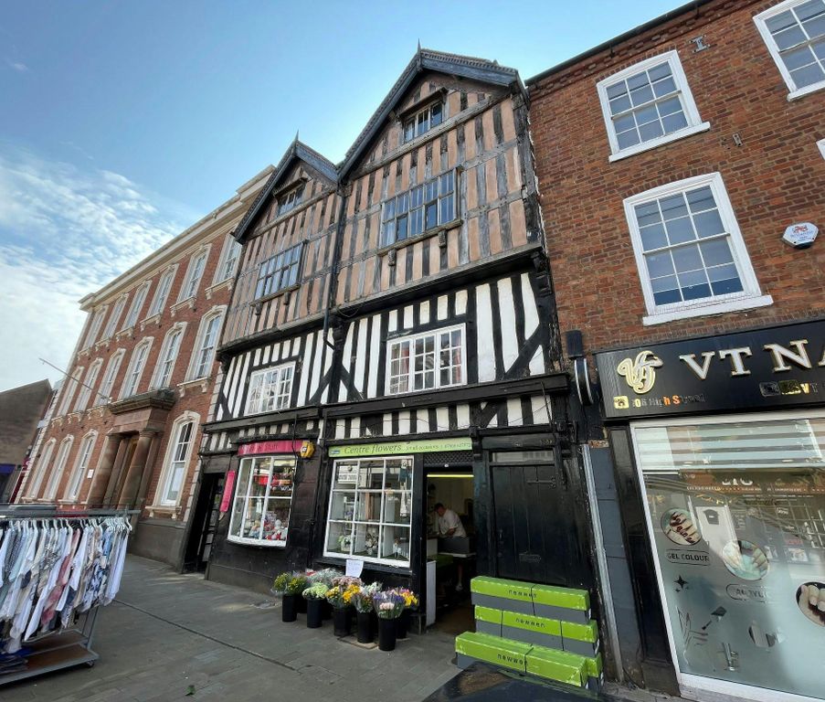 Property photo 1 of 2 Bromsgrove 110 High Street.Jpeg