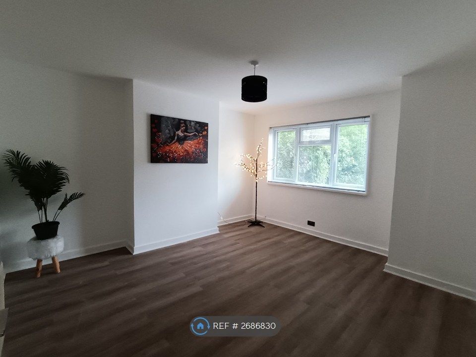 Property photo 3 of 20 Sitting Room