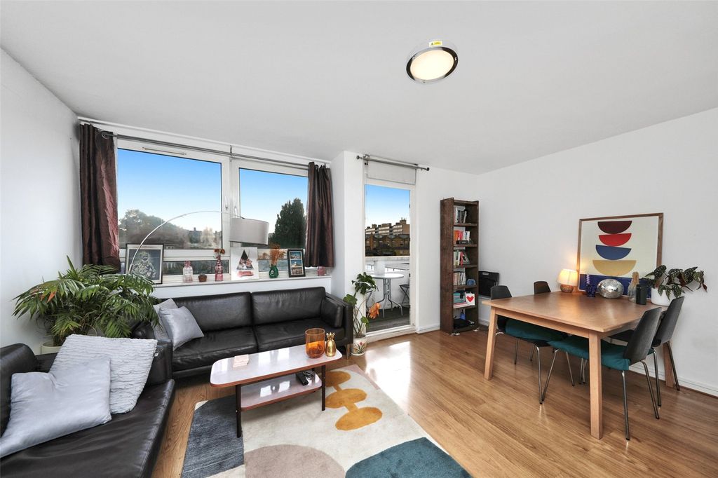 Property photo 1 of 19 Picture No. 21
