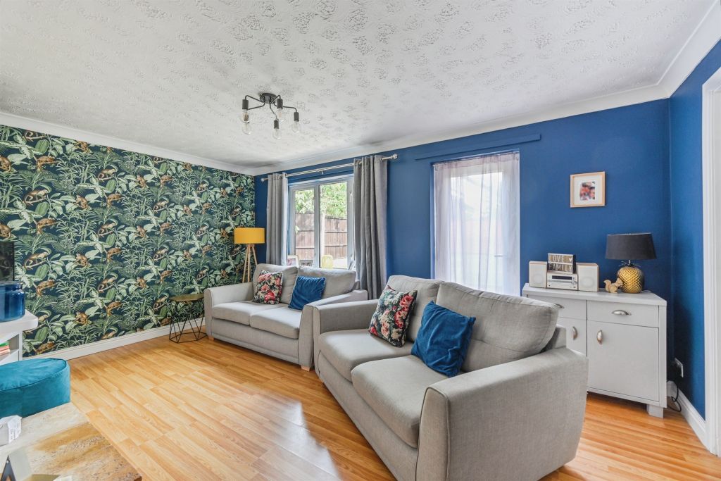 Property photo 2 of 17