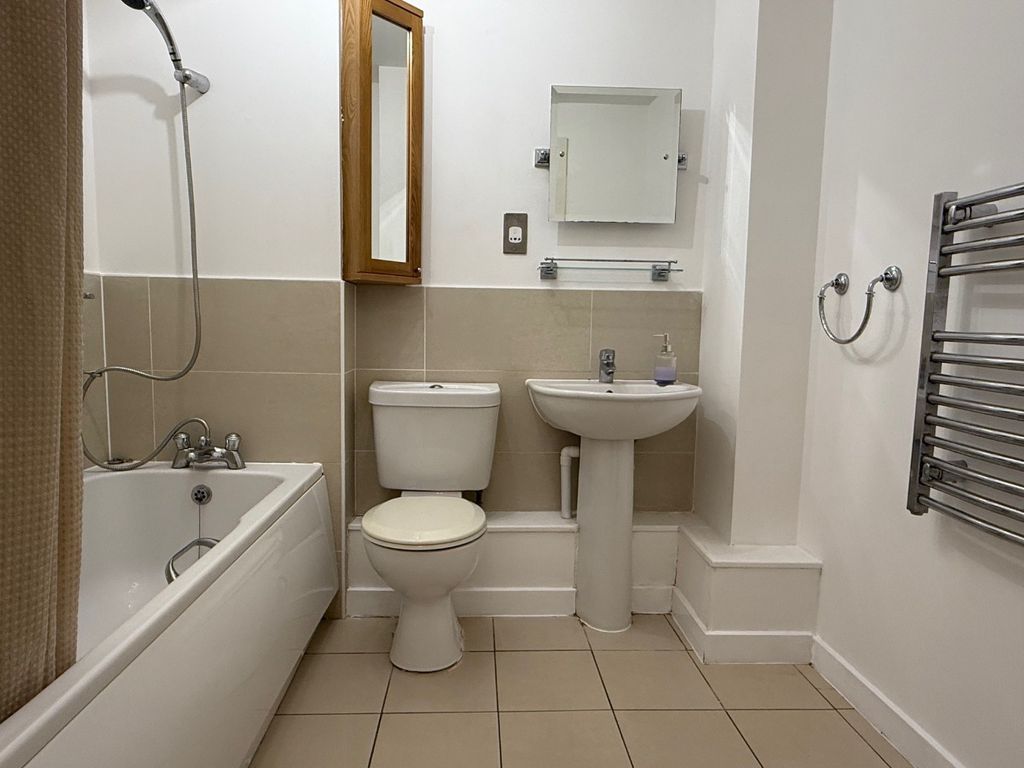 Property photo 3 of 7 4431913