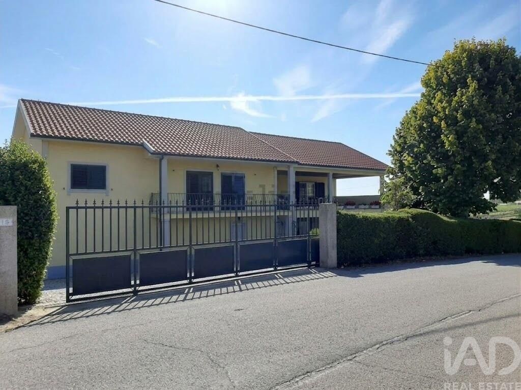 Property photo 1 of 36