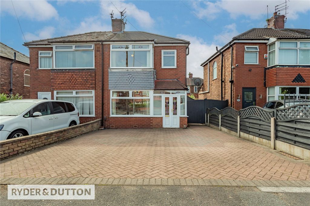 Property photo 1 of 19 External