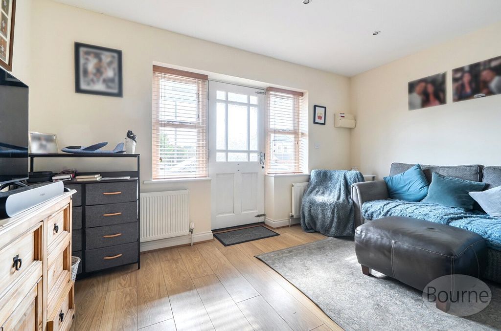 Property photo 2 of 19 Picture No. 08