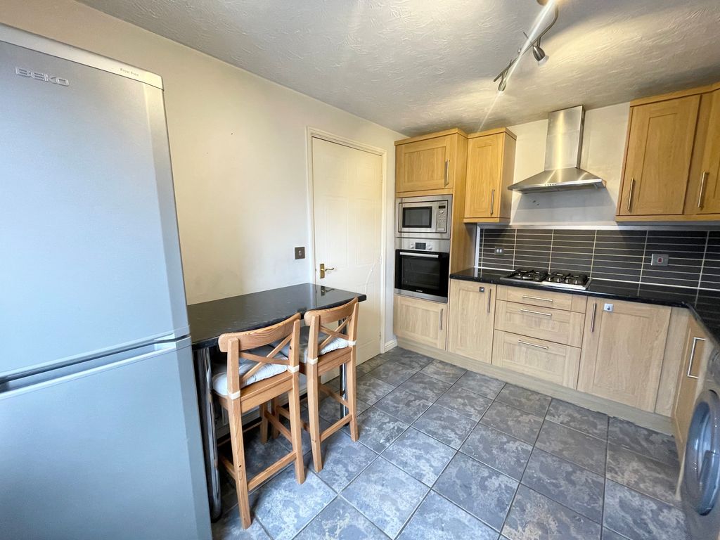 Property photo 3 of 14