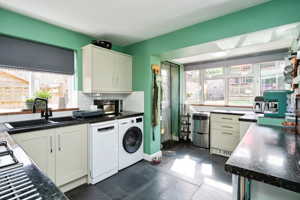 Property photo 2 of 39 Pbox-Img.Jpg