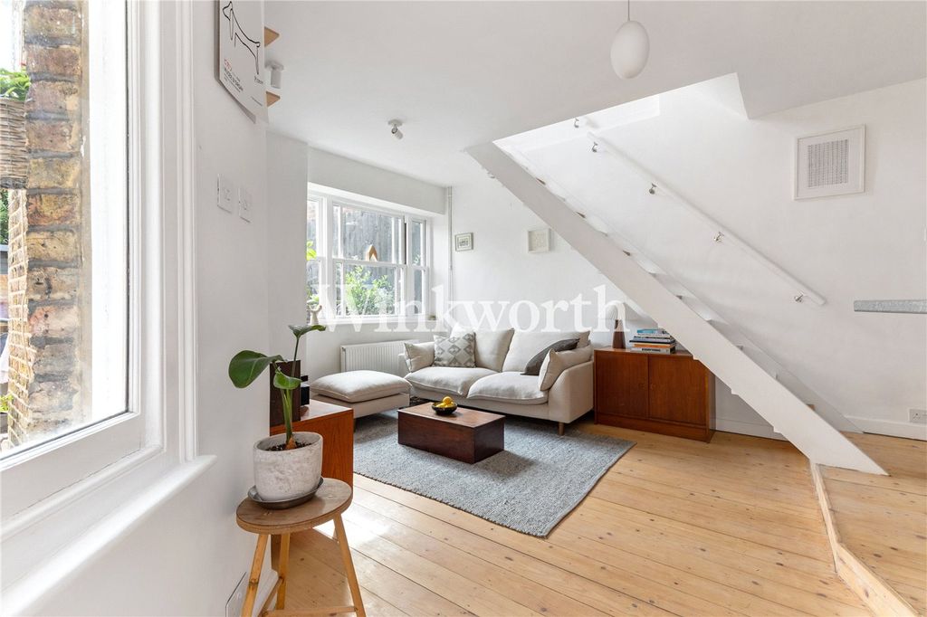 Property photo 2 of 21 Picture No. 03