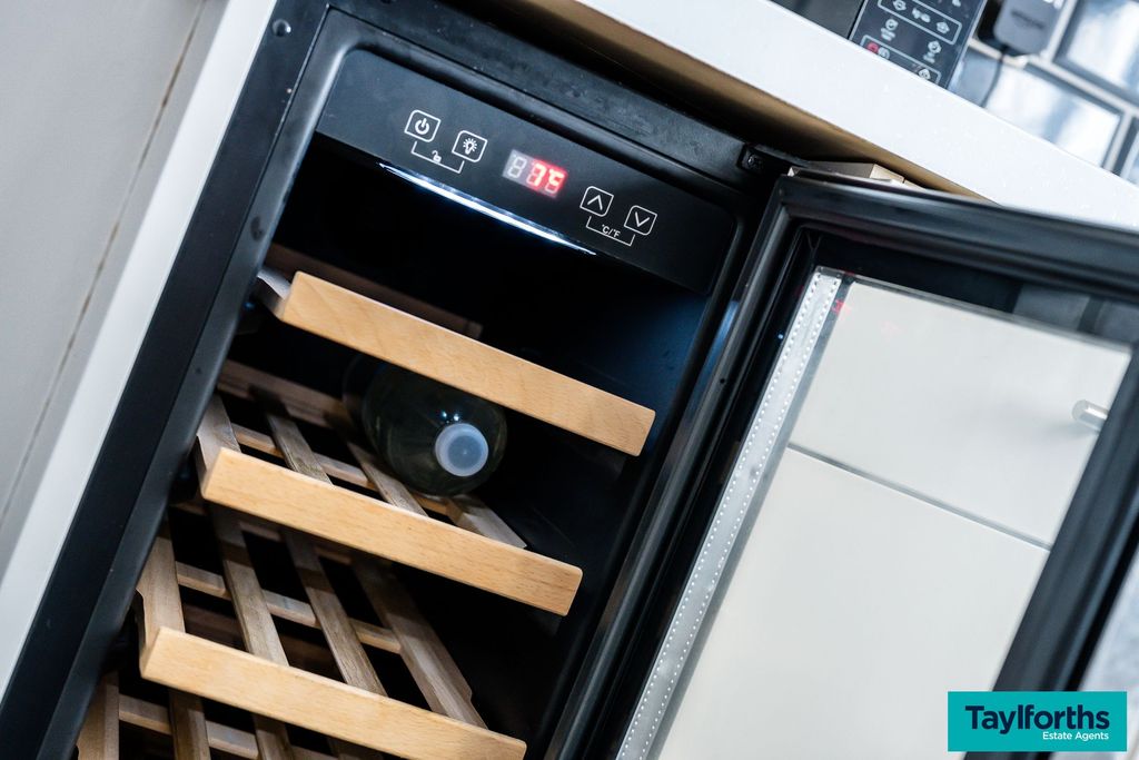 Property photo 3 of 57