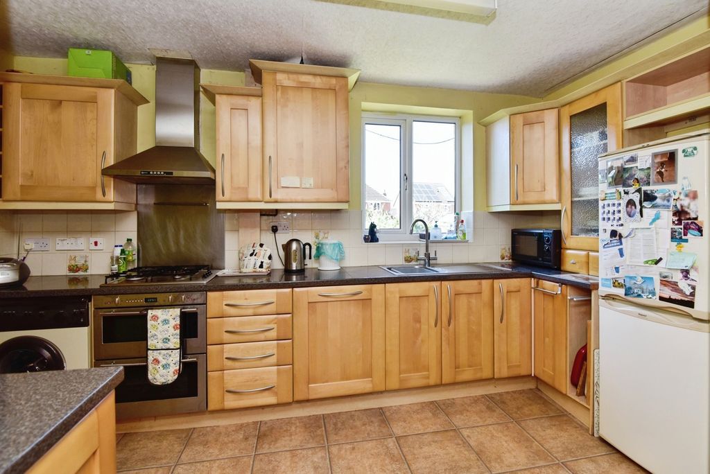 Property photo 3 of 19 Pbox-Img.Jpg