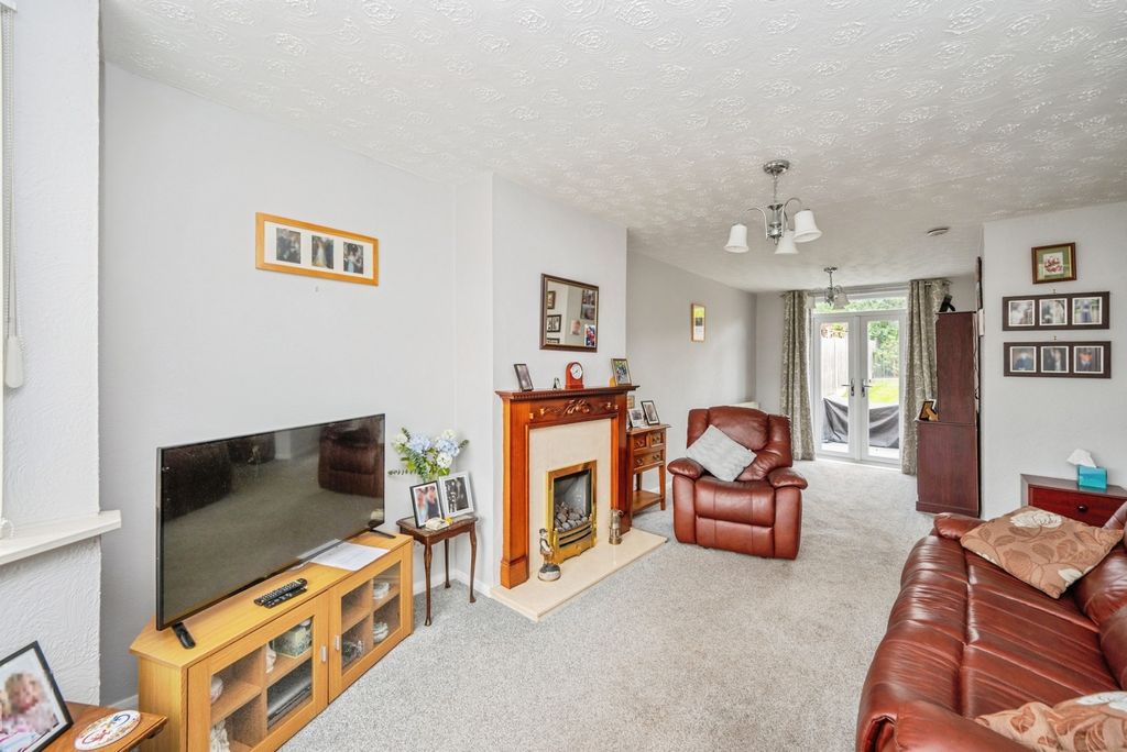 Property photo 3 of 25 Pbox-Img.Jpg