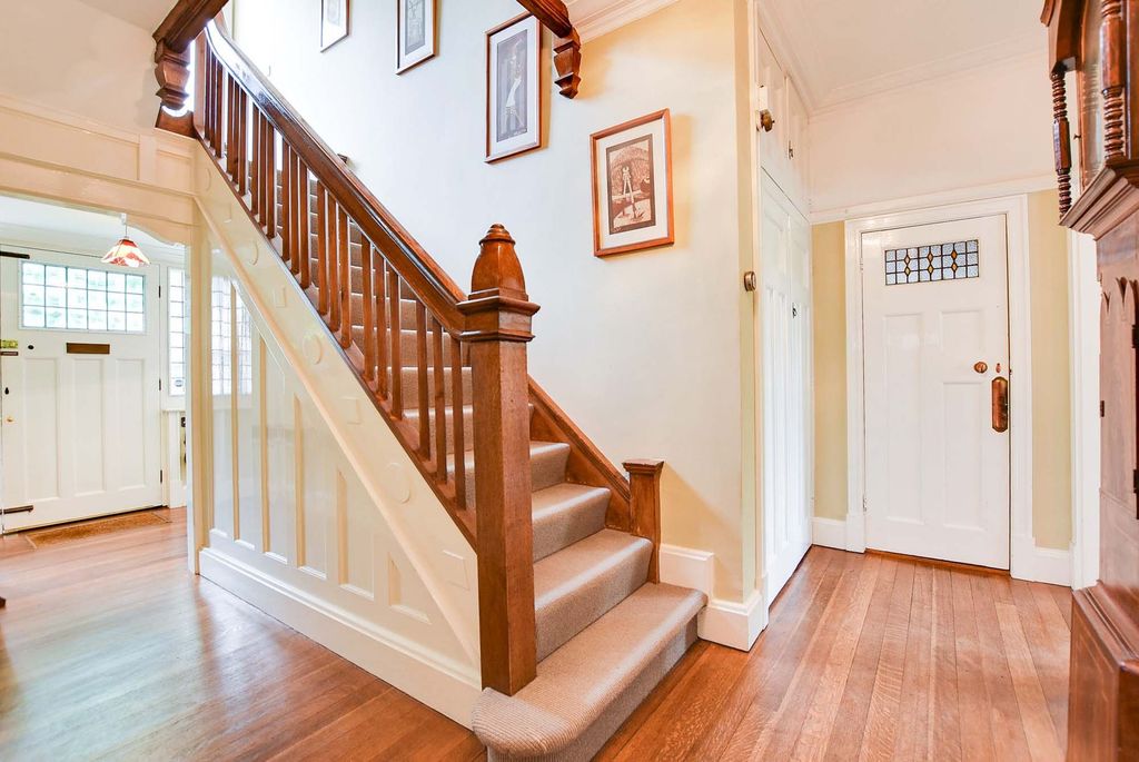 Property photo 3 of 65