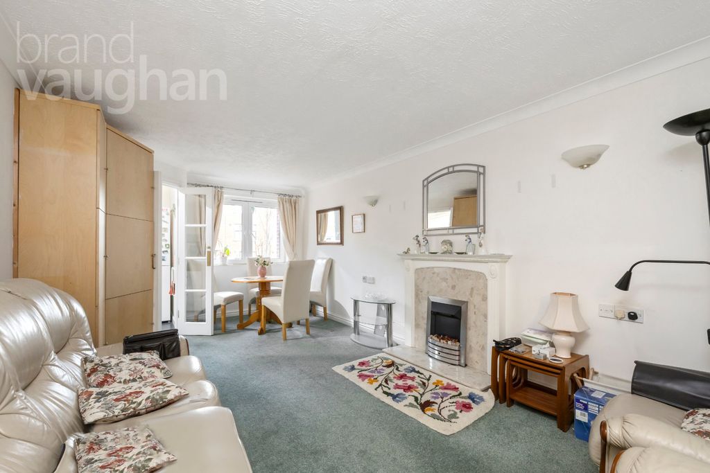 Property photo 2 of 13 Picture No. 18