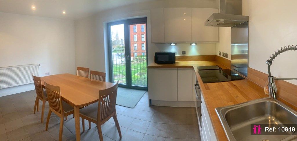 Property photo 2 of 11