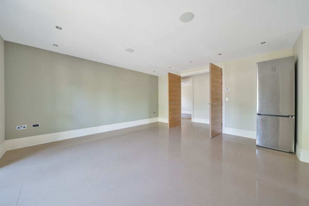 Property photo 3 of 16 1495425-4-6A5E46F...