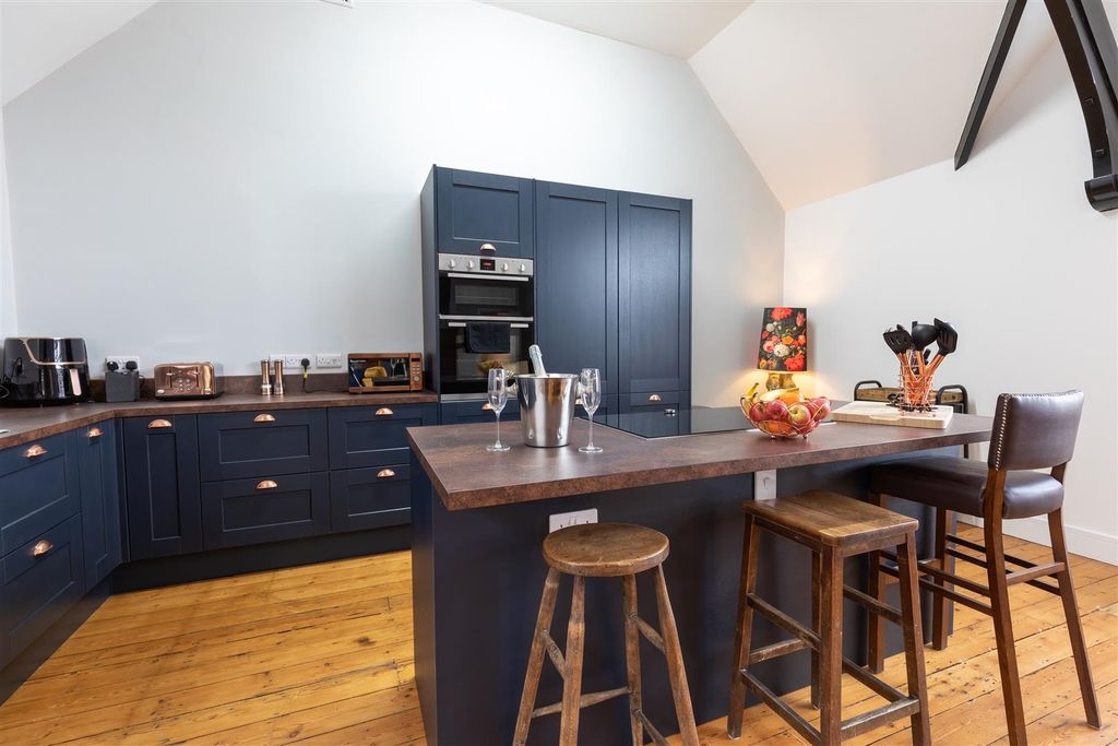 Property photo 2 of 14 Royal Breakwater Hotel Kitchen (1).Jpg