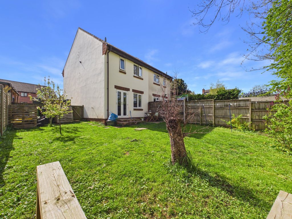 Property photo 1 of 11