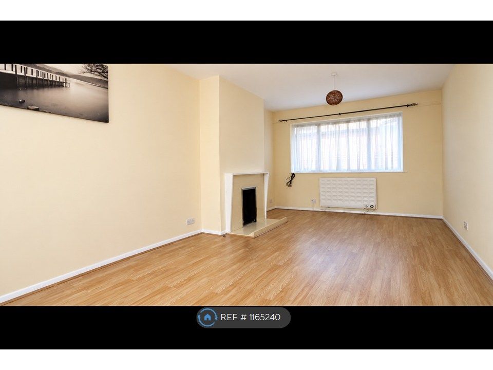 Property photo 3 of 4