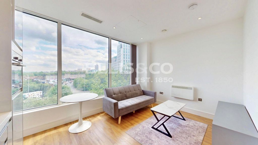 Property photo 2 of 19 Picture No. 04