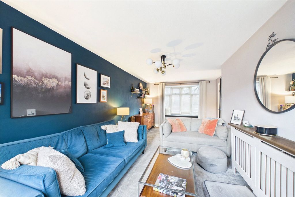 Property photo 2 of 12 Picture No. 20