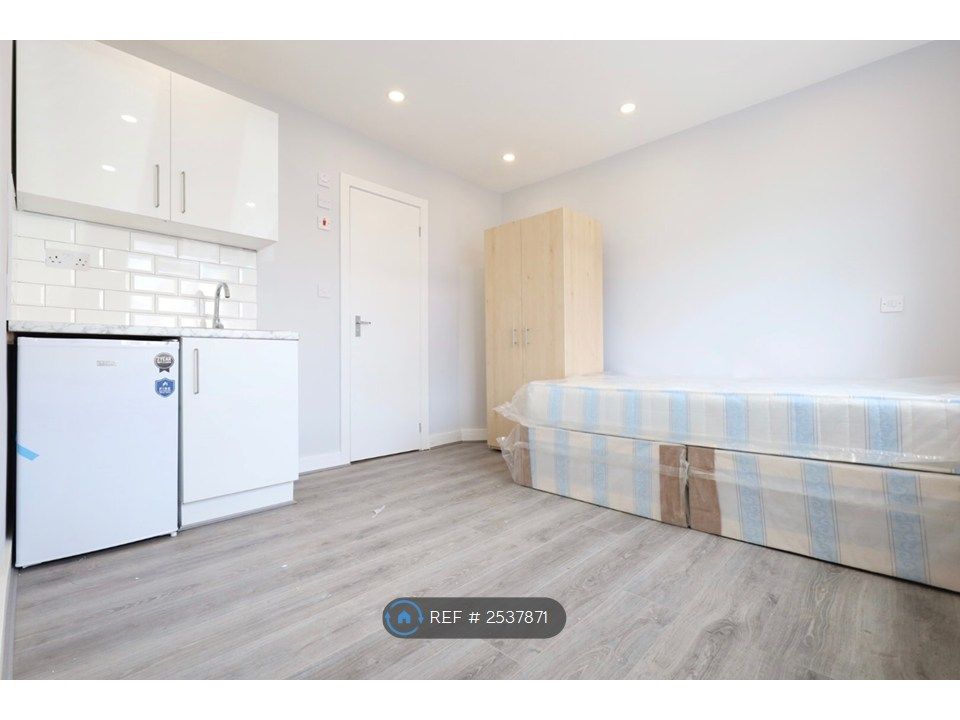 Property photo 2 of 3