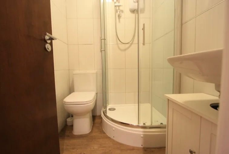 Property photo 1 of 4