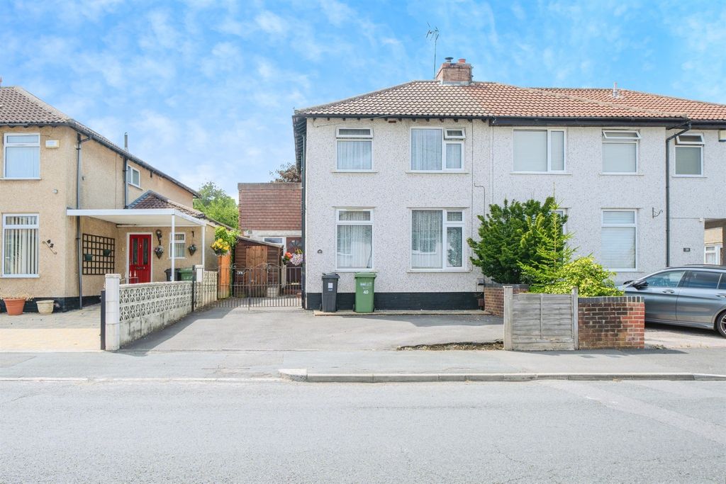 Property photo 3 of 26