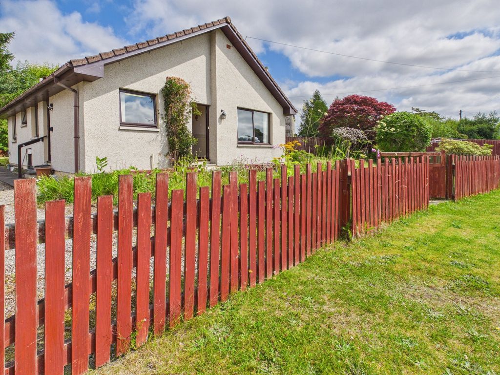 Property photo 1 of 28
