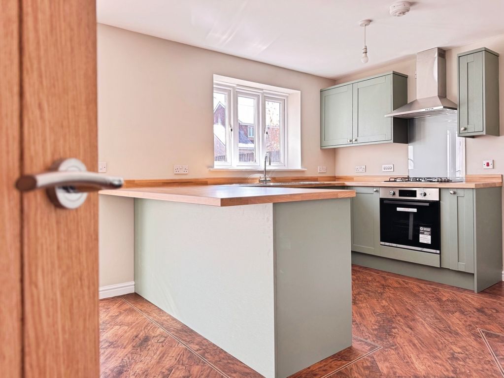 Property photo 2 of 26 5262864