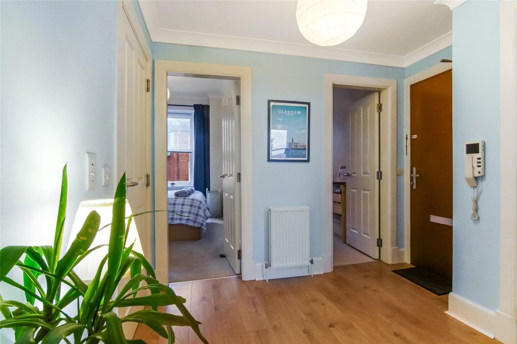 Property photo 2 of 17 Picture No. 04