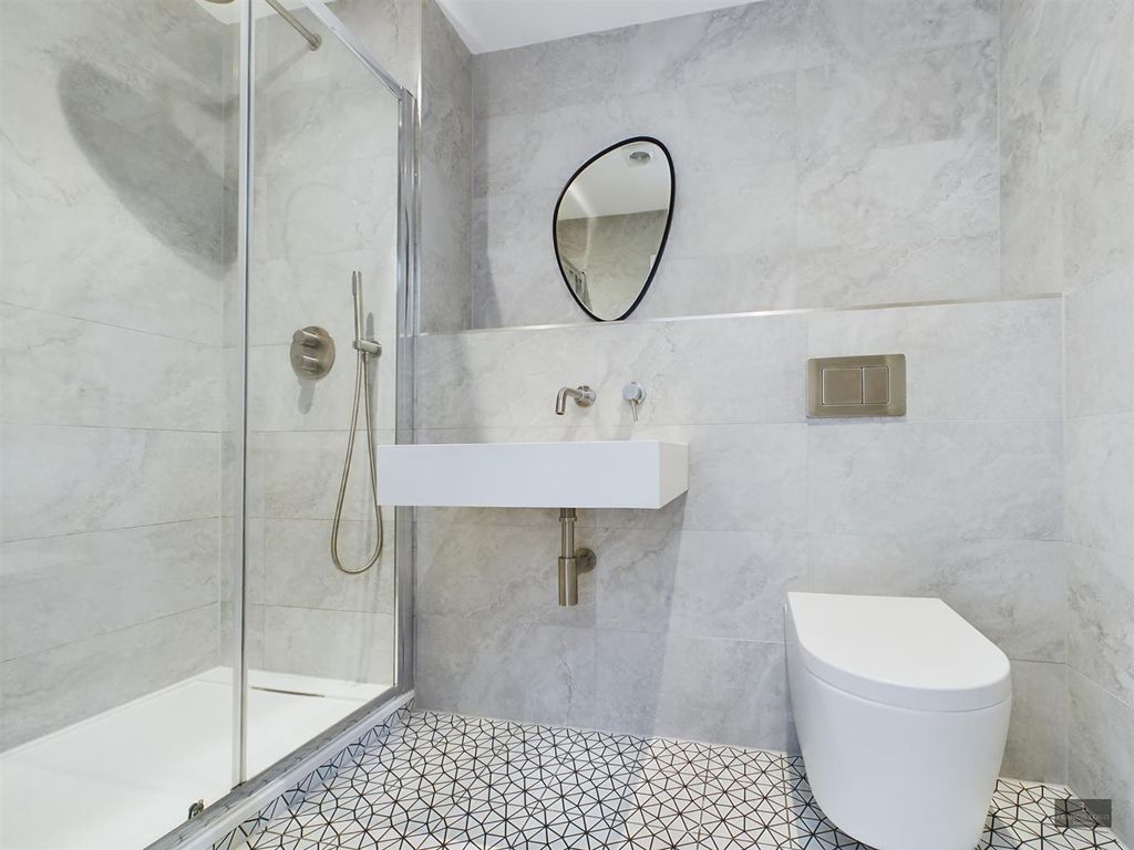 Additional image 5 of 2 bed flat for sale2 Barnfield Gate, Exeter EX1
