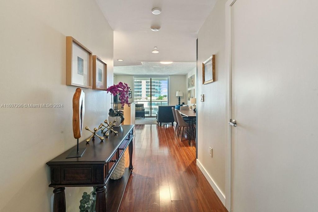 Property photo 2 of 25 <Alttext/>