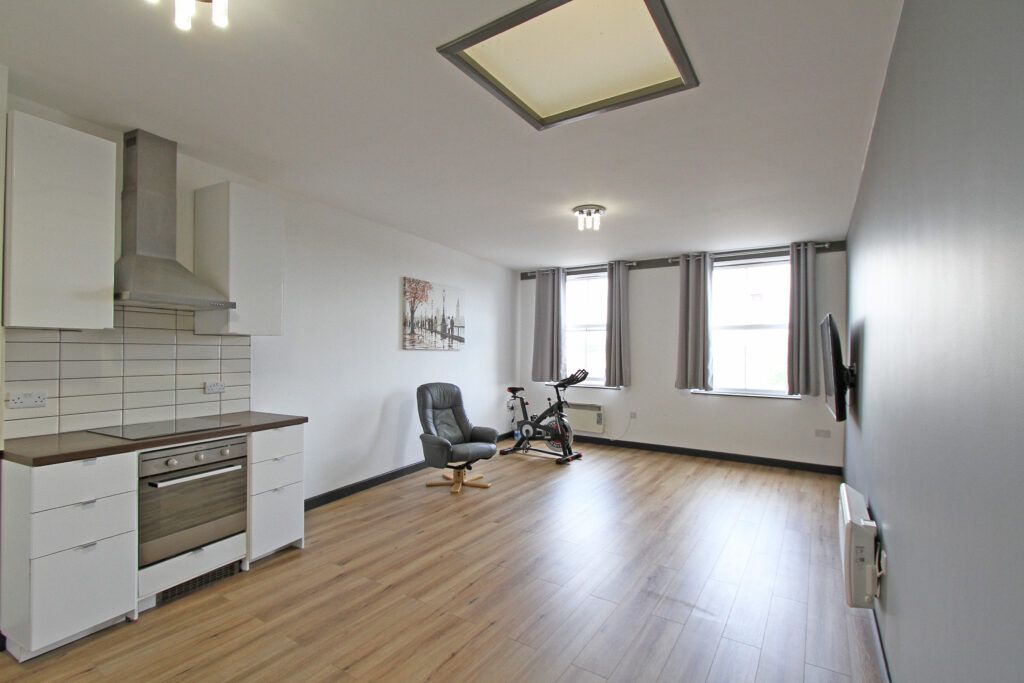 Property photo 3 of 6