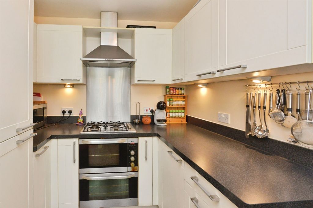 Property photo 3 of 20