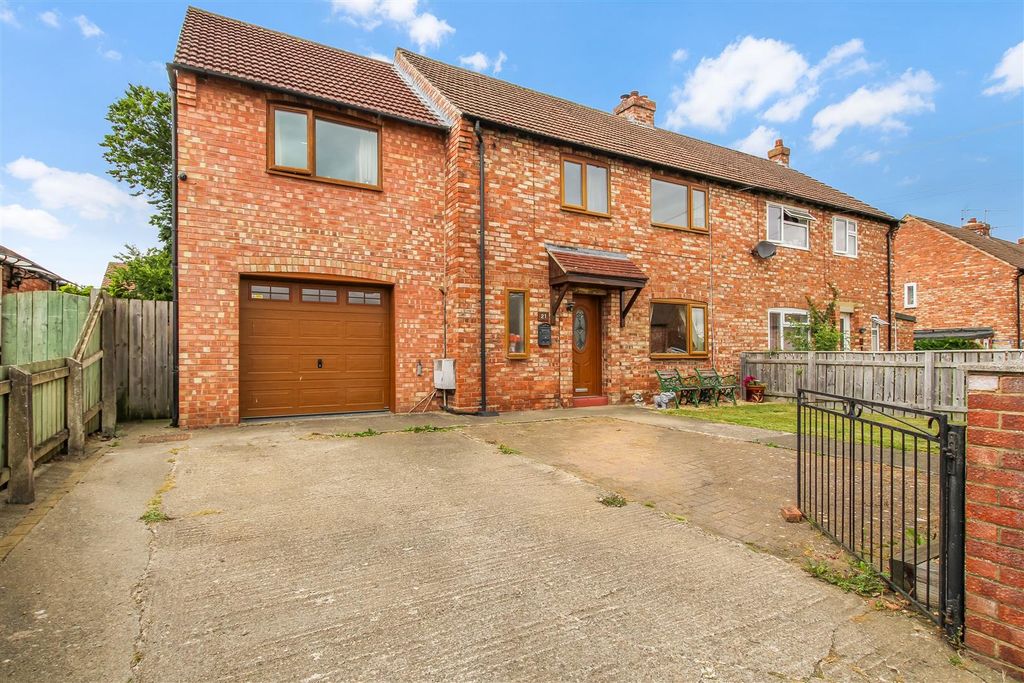 Property photo 1 of 16 Img_2877.Jpg