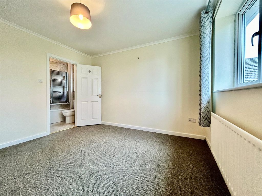 Property photo 3 of 23 Picture No. 41