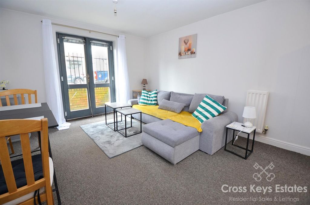 Property photo 2 of 13 Sitting Room